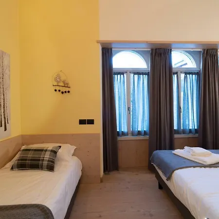Marzia Lounge Guest house *
