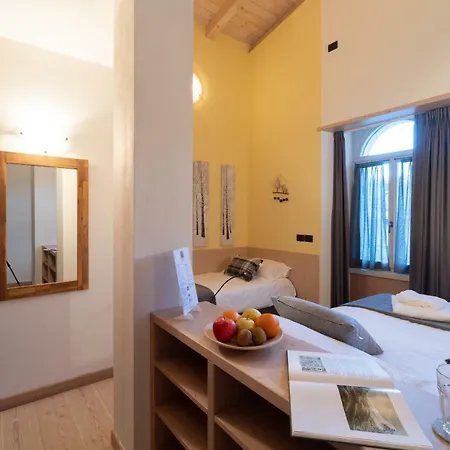 Marzia Lounge Guest house *